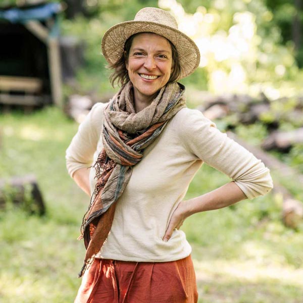 Portraitfoto von Sarah Kohlmaier Coaching, Psychologische Beratung, In-Body-Mind®-Training